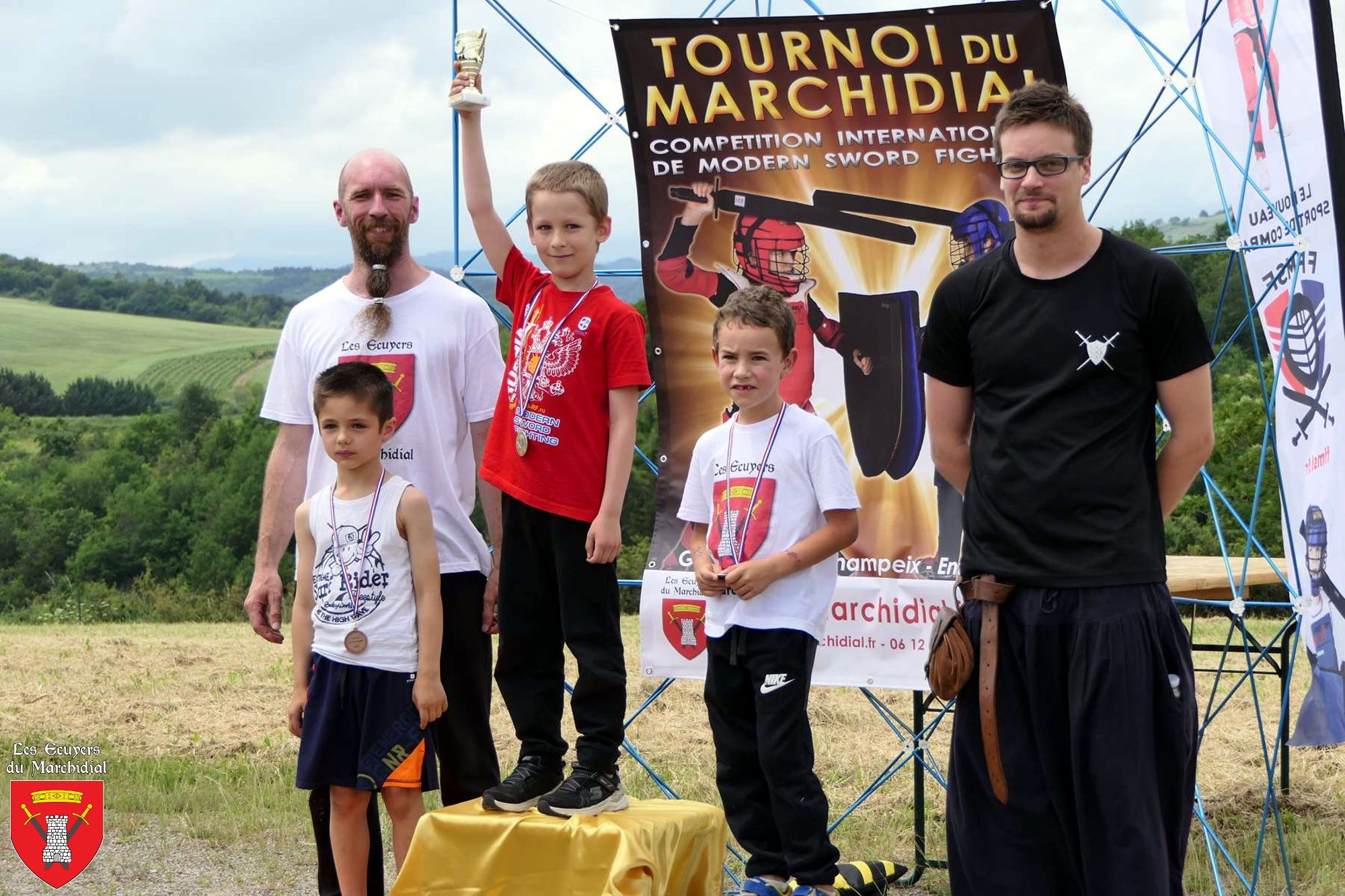 18-06-10_podium_mini-poussin_epee_bouclier-marchidial.fr