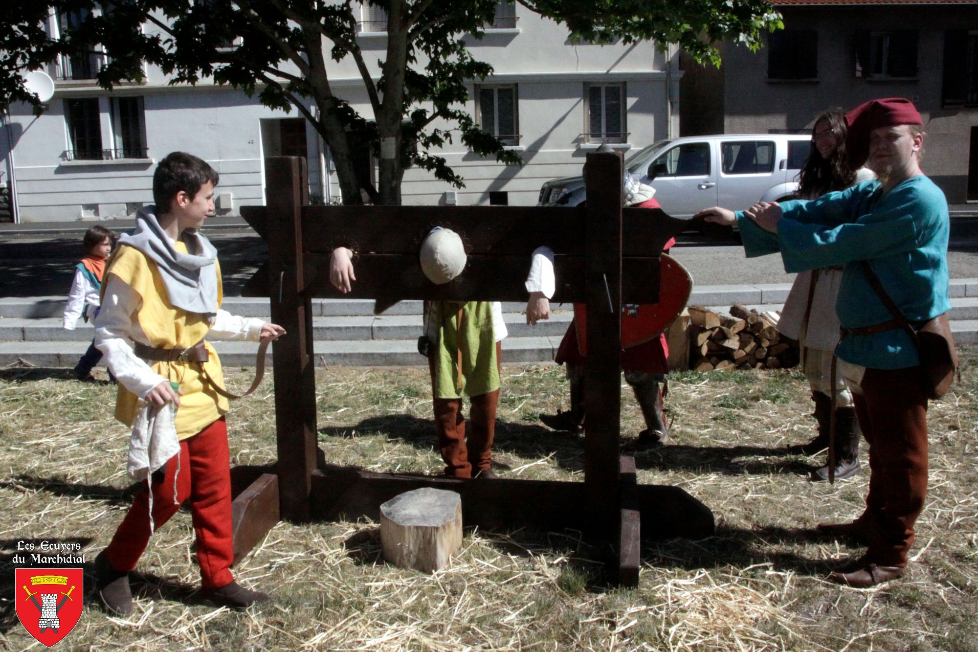 2019-06-01-fete_medievale_montferrand-02-marchidial.fr_